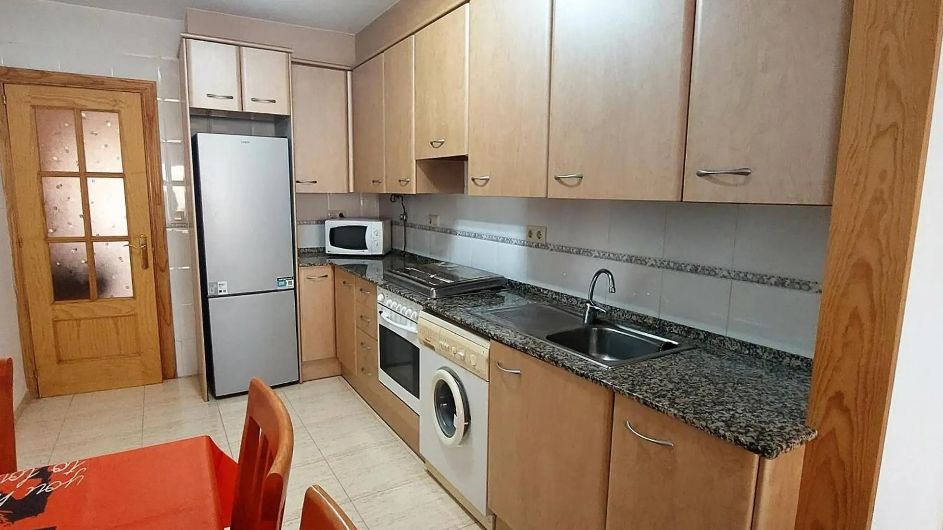 Apartamento En Llanca Con Terraza, Parking, Wifi Y Se Admiten Mascotas - Es-170-95 아파트