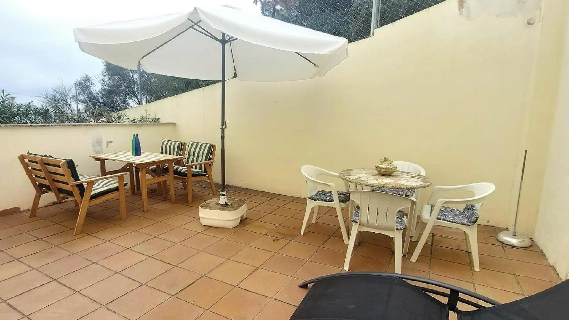 Apartamento En Llanca Con Terraza, Parking, Wifi Y Se Admiten Mascotas - Es-170-95 Hiszpania